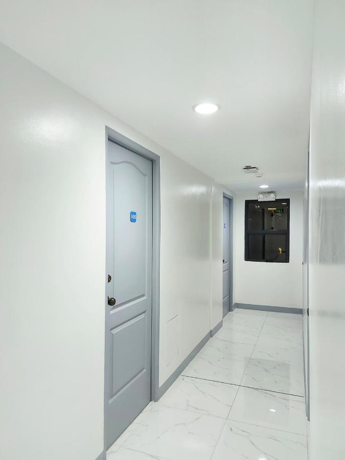 Airobedz Bgc - Near Uptown Hotell Manila Exteriör bild