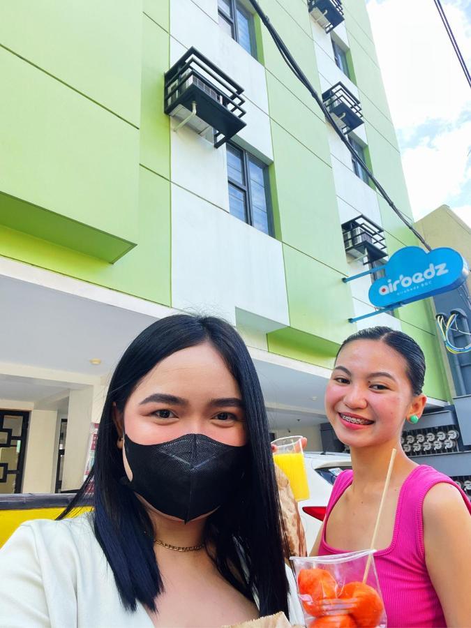 Airobedz Bgc - Near Uptown Hotell Manila Exteriör bild
